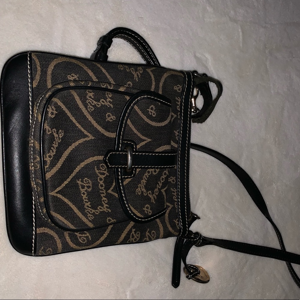 Dooney & Bourke Bag